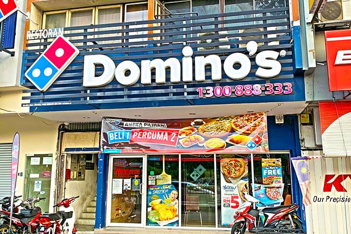 DOMINOS 29 Domino's Pizza