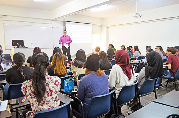 GUEST-LECTURER-FROM-LIVERPOOL-JOHN-MOORES-UNIVERSITY-UK 6 YPC Guest Lecturer Room From LJMU UK