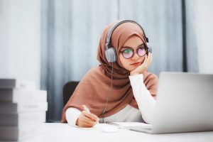 YPC Diploma in Business Management malay female student