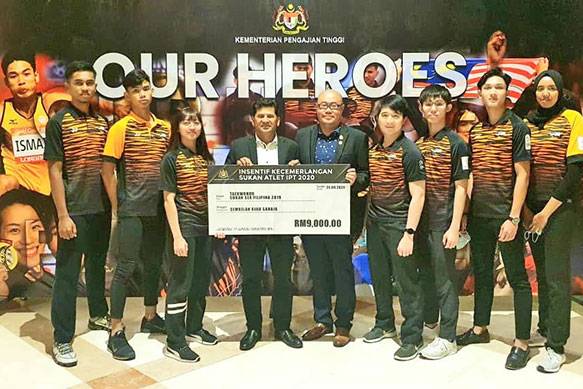 YPC-International-College-Student-Poomsae-pair-Gold-Medal-SEA-Games-Philippines-2019 6 YPC International College Student Poomsae pair Gold Medal SEA Games Philippines 2019